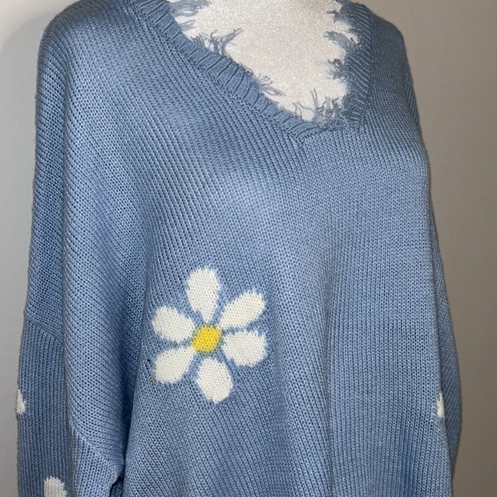 Just Polly Sky Blue Daisy Sweater Size Medium - Picture 3 of 9